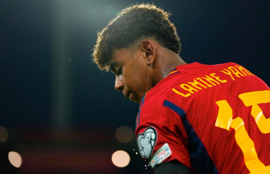 详解棒球规则中的干扰守备判定