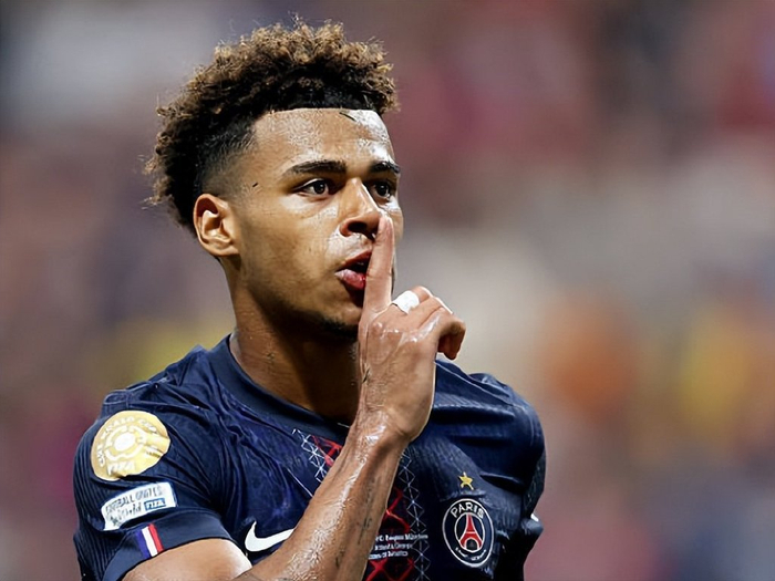 泰晤士：利物浦在关注莱昂尼和格伊；布拉德利出战社区盾存疑