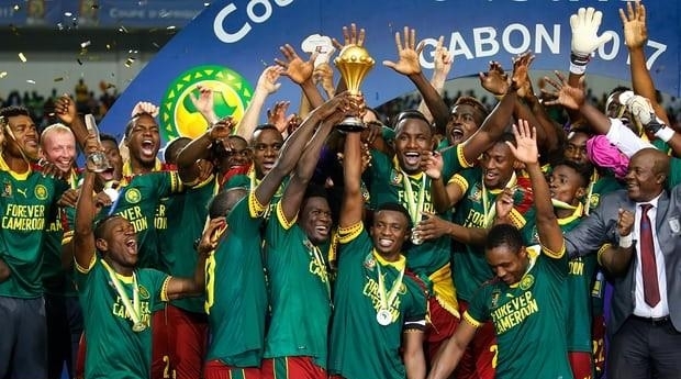 乒乓球混团世界杯：中国队一日双胜 延续强势表现