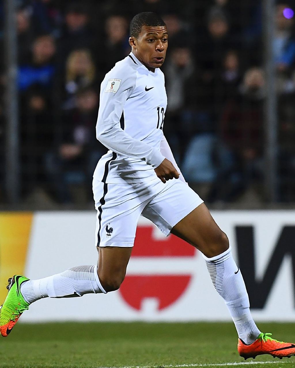 亚特兰大vs佛罗伦萨：卢克曼、斯卡马卡首发，德赫亚、莫伊塞-基恩出战